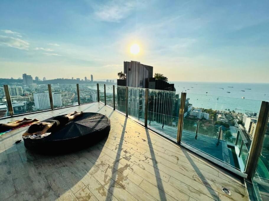 Central Pattaya, Beautiful Place Walk To The Beach Apartment Exterior photo