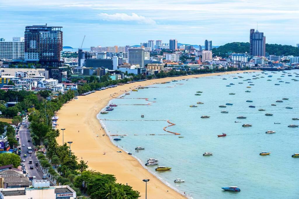 Central Pattaya, Beautiful Place Walk To The Beach Apartment Exterior photo